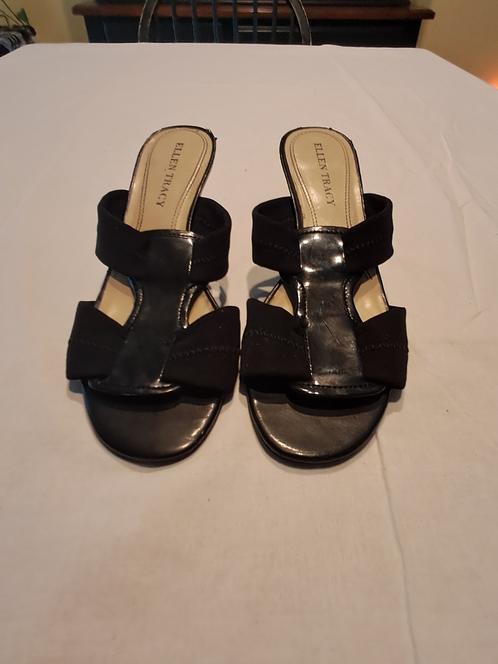 Ellen Tracy Black Slip-On Women's Sandals Size 7